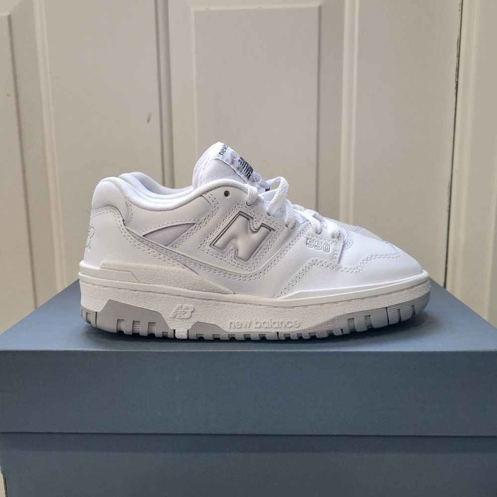New Balance 550 White Grey (GS) (Size 4Y)